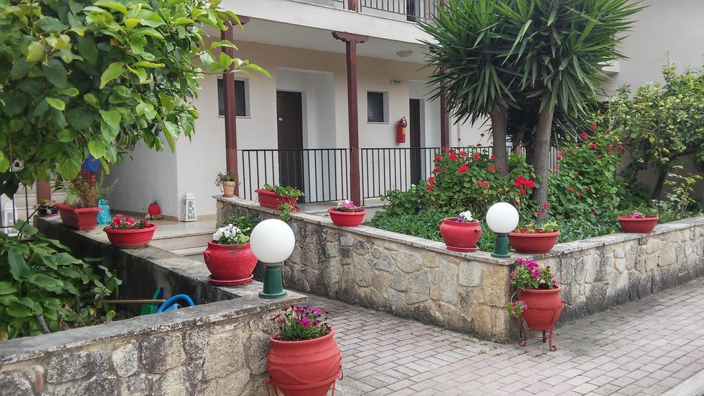 Alexiadis Apartments Agia Paraskevi  Exterior photo